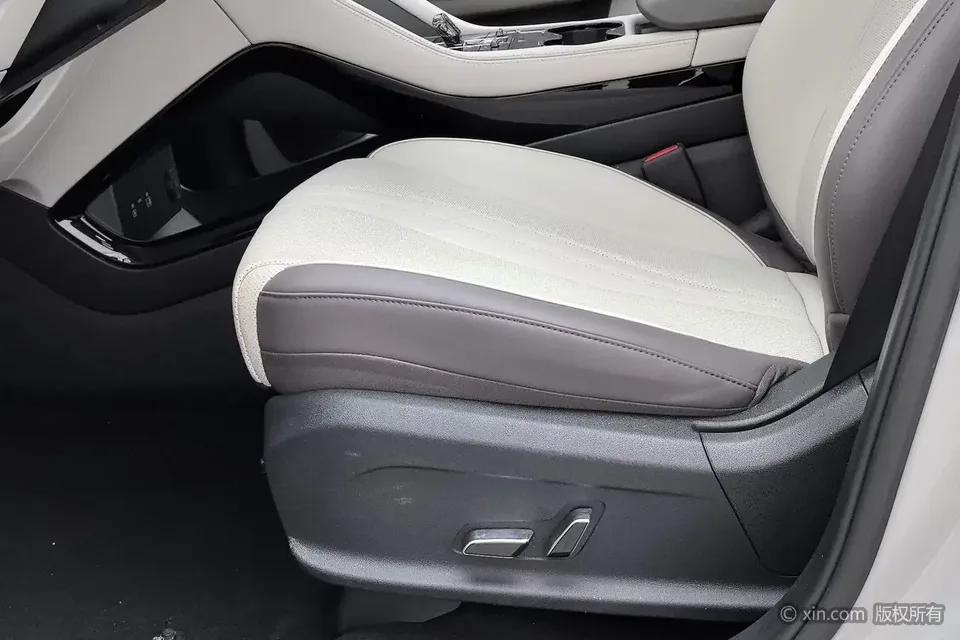BYD Song PLUS EV Song PLUS EV 2025 520KM Premium 2024 — thumbnail 5