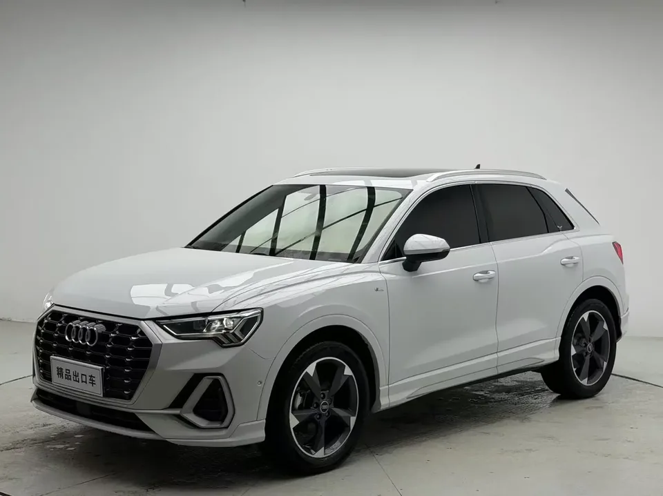 Audi Q3 Audi Q3 2022 35 TFSI Stylish Dynamic 2022 — photo 1, buy with delivery to Moscow