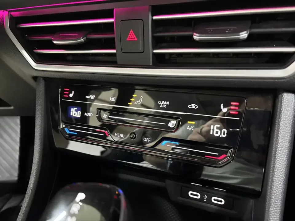 Volkswagen Sagitar Sagitar 2023 280TSI DSG Beyond Edition 2022 — thumbnail 3