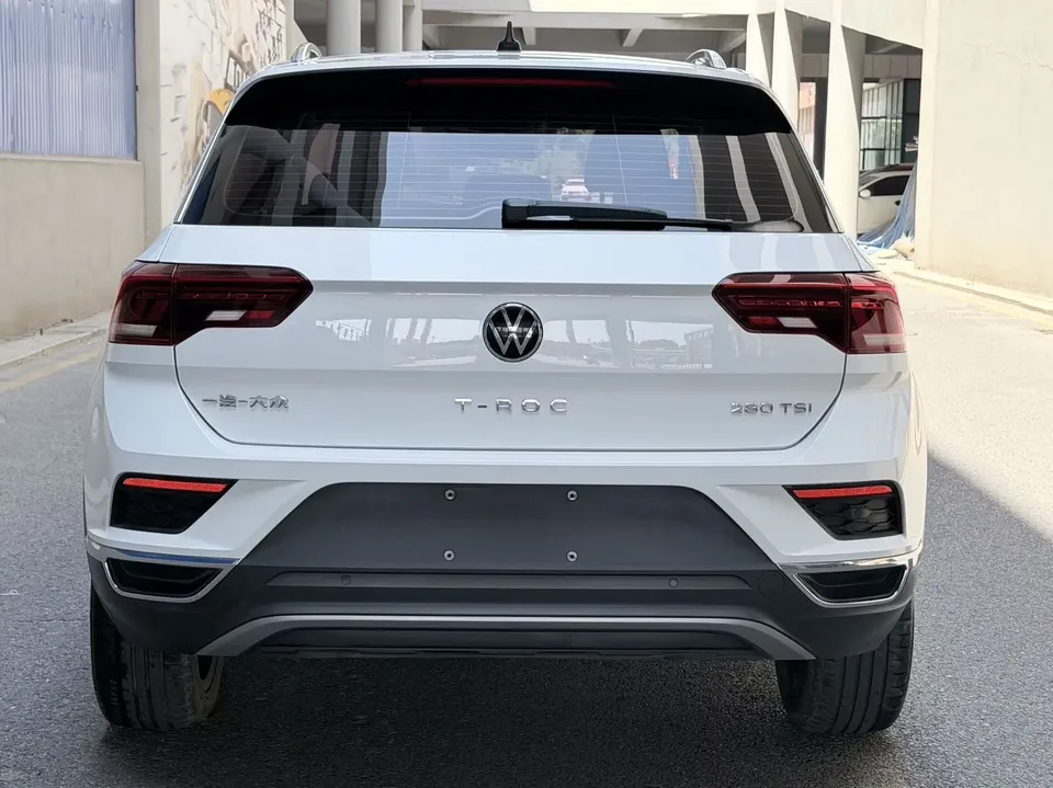 Volkswagen T-Roc TANG 2022 280TSI DSG 2WD Comfort PLUS 2022 — миниатюра 2