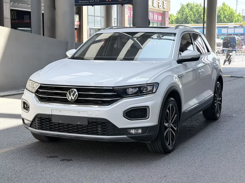 Volkswagen T-Roc TANG 2022 280TSI DSG 2WD Comfort PLUS 2022 — фото 1, купить с доставкой в Москву