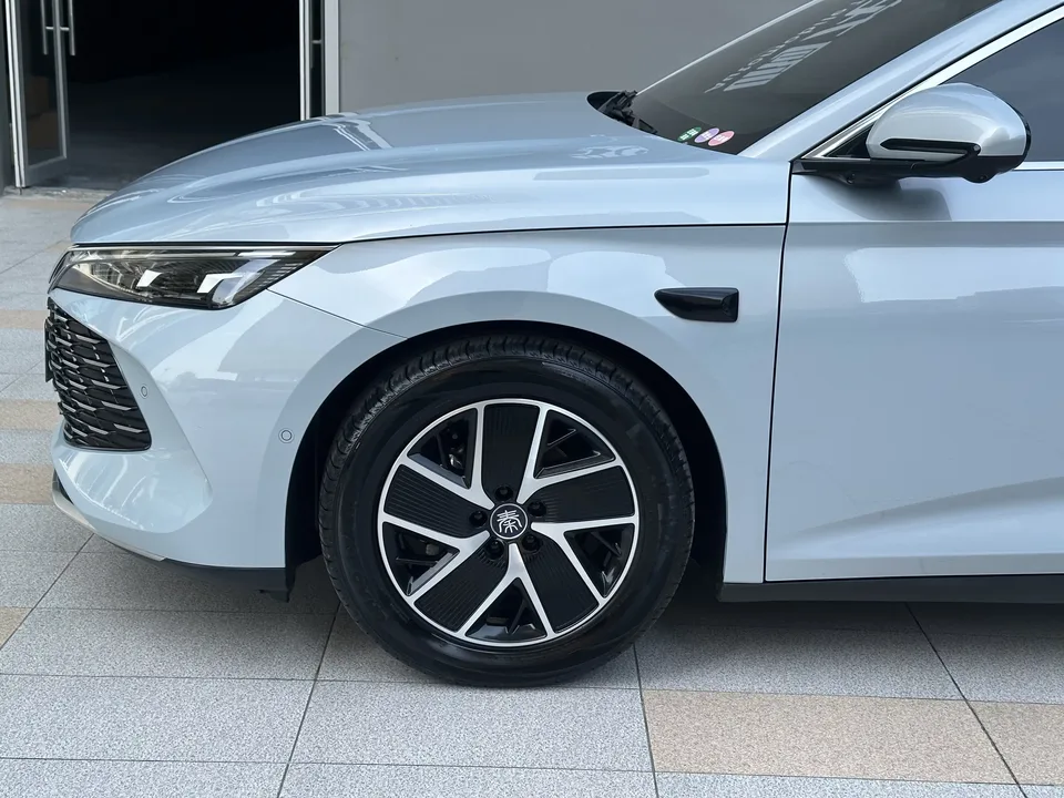 BYD Qin L DM Qin L DM 2025 DM-i 80KM Intelligent Driving Edition 2025 — thumbnail 5