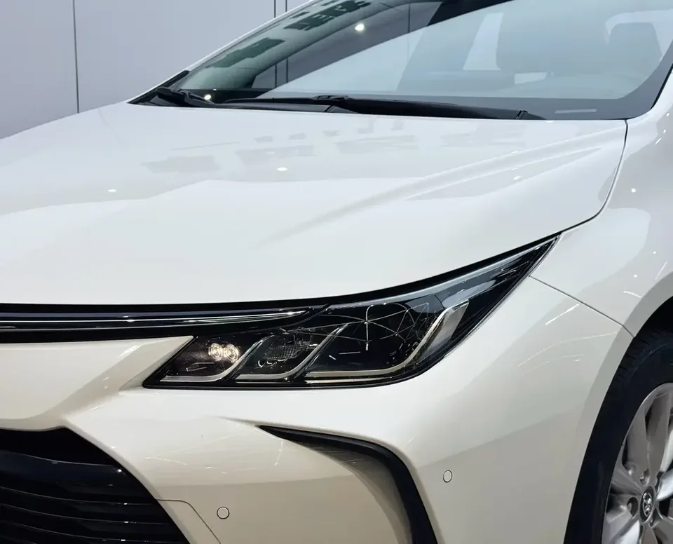 Toyota Corolla Corolla 2021 1.2T S-CVT Elite PLUS Edition 2022 — миниатюра 3