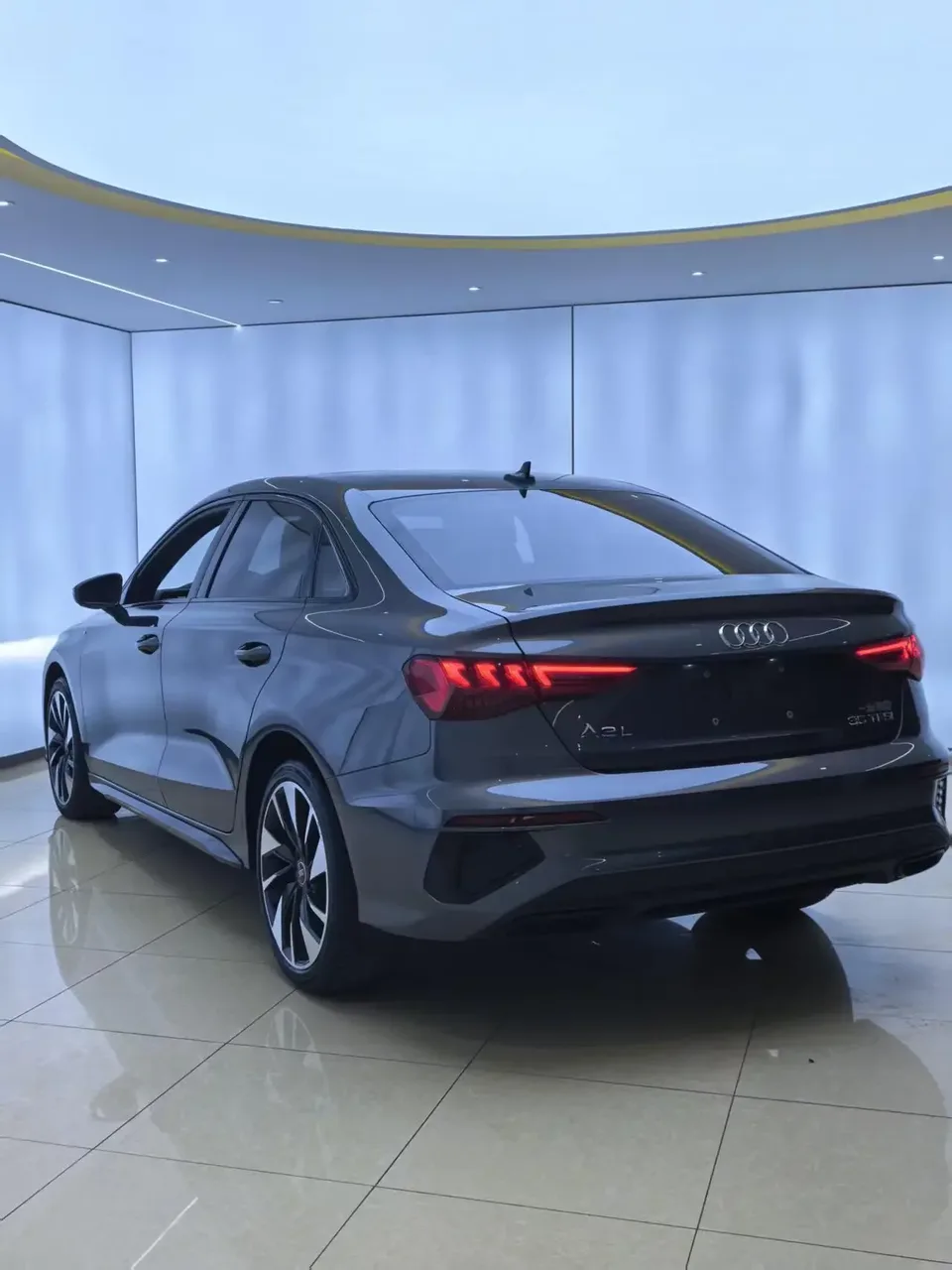 Audi A3 Audi A3 2022 A3L Limousine 35 TFSI Stylish Sports 2022 — миниатюра 2