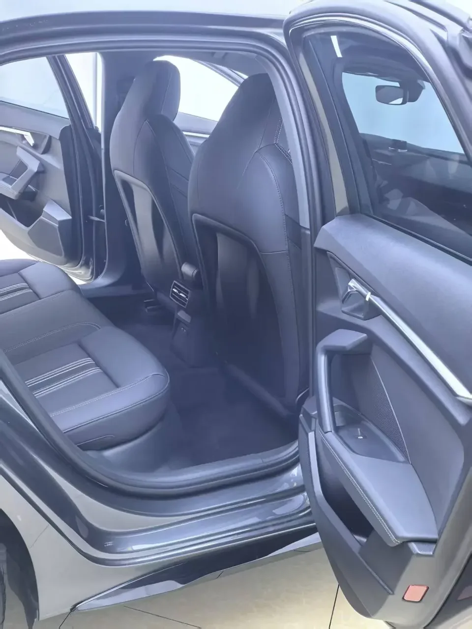 Audi A3 Audi A3 2022 A3L Limousine 35 TFSI Stylish Sports 2022 — миниатюра 4