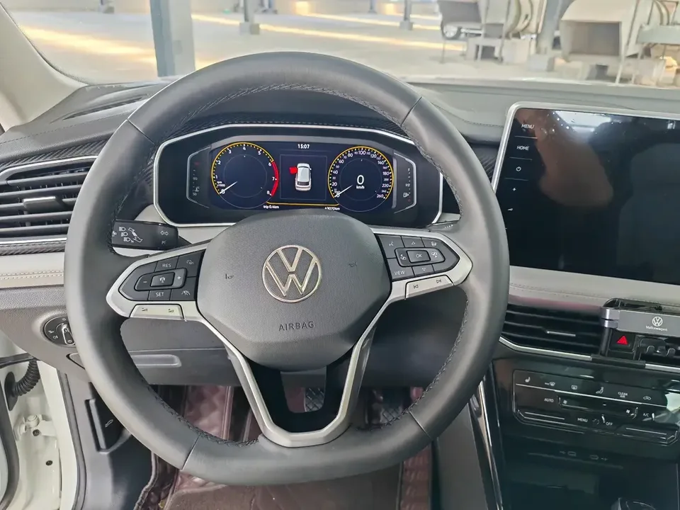 Volkswagen Tayron Tanyue 2023 280TSI 2WD Luxury Plus Advanced Edition 2022 — thumbnail 5