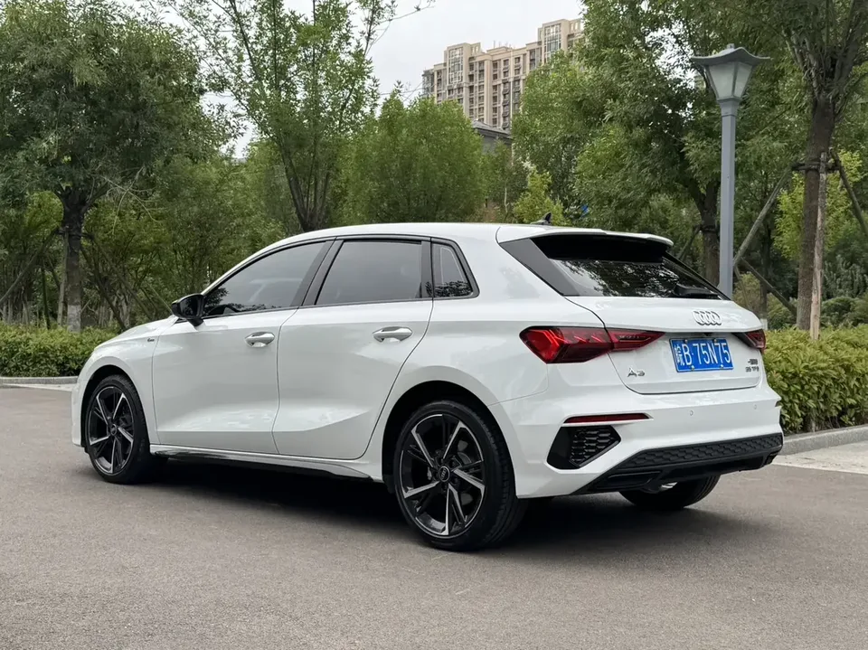 Audi A3 Audi A3 2023 Sportback 35 TFSI facelift: stylish and sporty 2023 — миниатюра 4