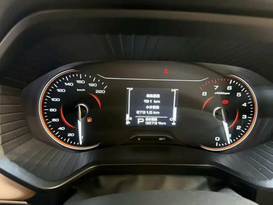 Wuling Jiachen Wuling Jiachen 2022 1.5T CVT Premium Flagship Model 2022 — thumbnail 5