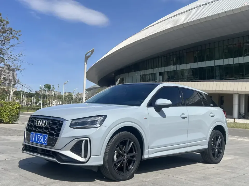 Audi Q2L Audi Q2L 2022 35 TFSI Progressive Dynamic 2022 — photo 1, buy with delivery to Moscow