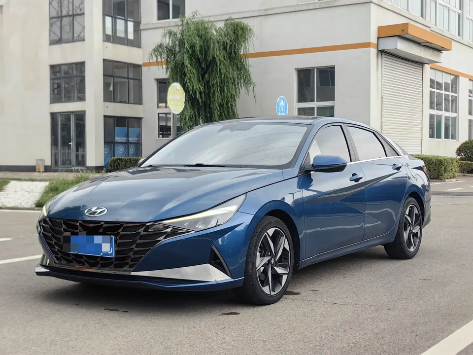 Hyundai Elantra Elantra 2021 1.5L CVT LUX Premium Edition 2022 — photo 1, buy with delivery to Moscow