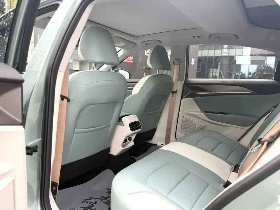 Geely Geometry G6 Geely Geometry G6 2022 620 New Fun Edition 2023 — thumbnail 3
