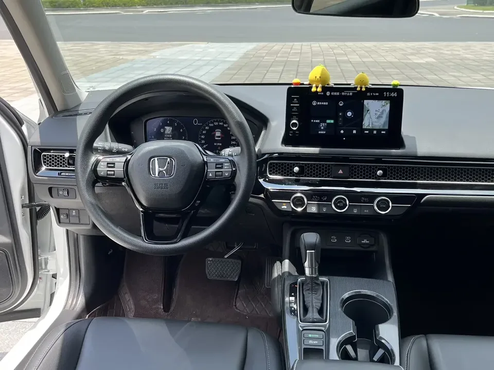 Honda CIVIC Civic 2025 240TURBO CVT Zhiqu Plus 2025 — thumbnail 4