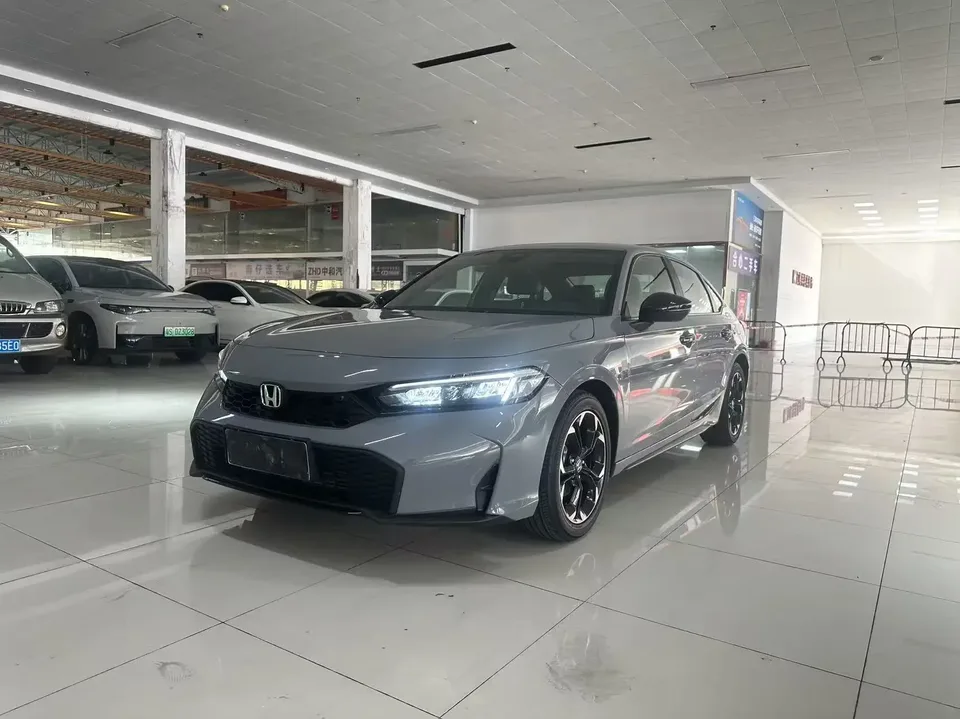 Honda CIVIC Civic 2025 240TURBO CVT Zhiqu Plus 2025 — photo 1, buy with delivery to Moscow
