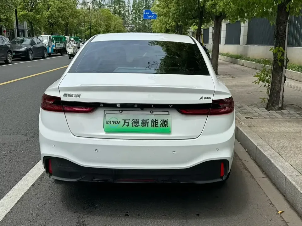 Geely Geometry A Geely Geometry A 2022 Pro A430 Travel Edition 2023 — thumbnail 2