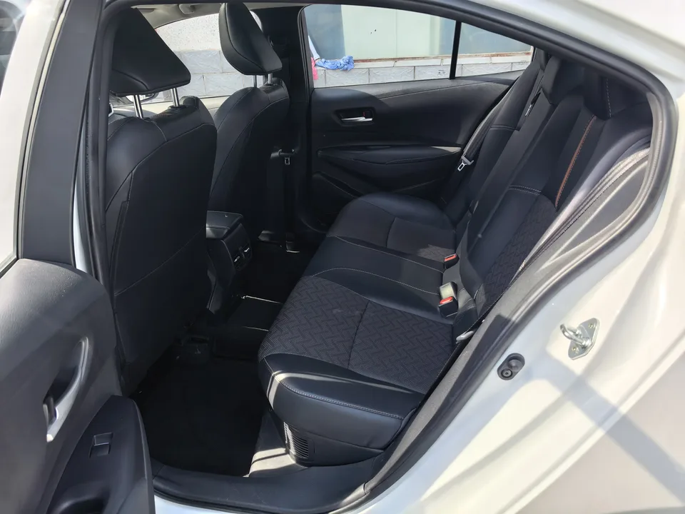 Toyota Levin Lei Ling 2023 Hybrid 1.8L Sports Edition 2023 — thumbnail 4