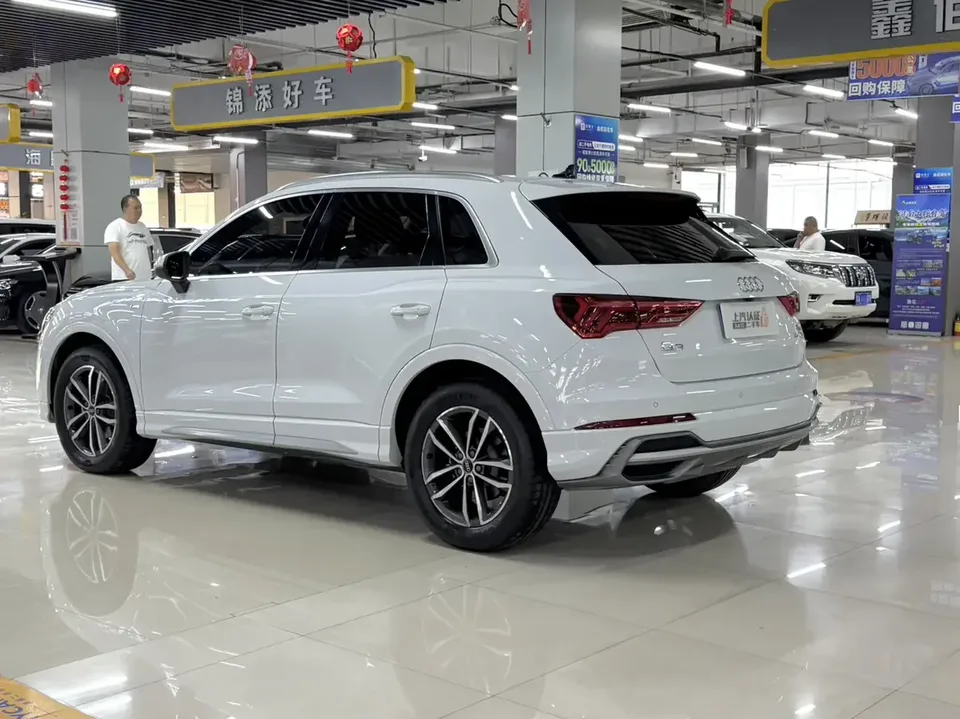 Audi Q3 Audi Q3 2022 35 TFSI Progressive Dynamic 2022 — миниатюра 4