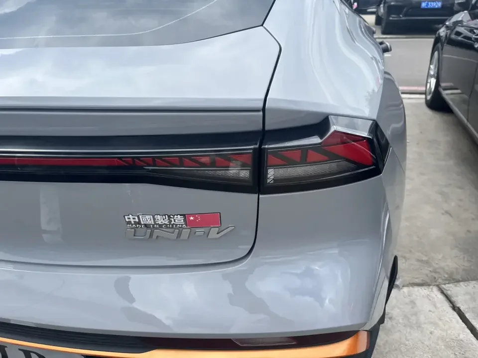 Changan UNI-V Changan UNI-V 2024 1.5T Premium Sports 2024 — thumbnail 3
