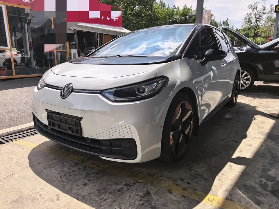 Volkswagen ID.3 Volkswagen ID.3 2025 Smart Pure Smart Edition 2024 — photo 1, buy with delivery to Moscow