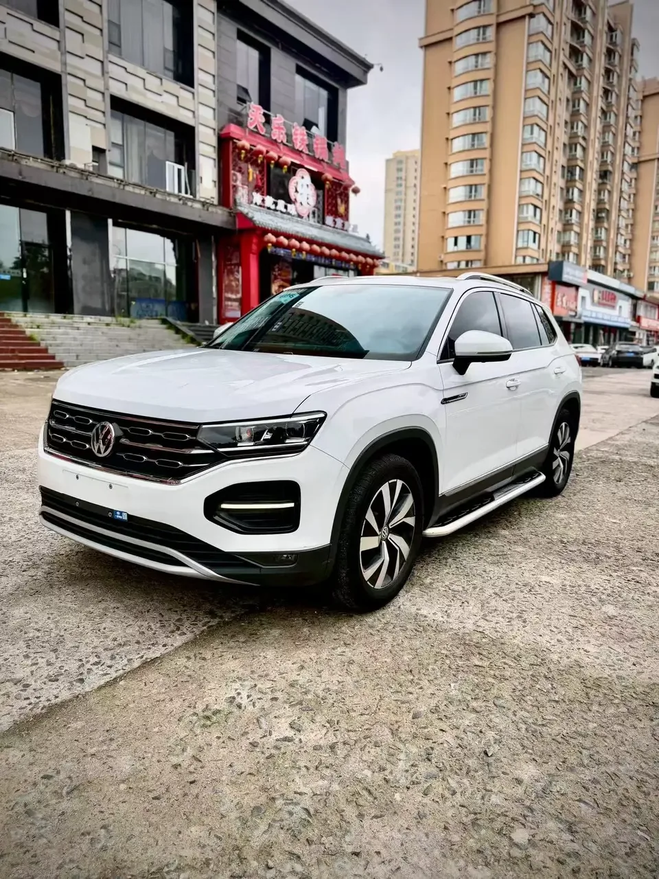 Volkswagen Tayron Tanyue 2021 280TSI 2WD Luxury Smart Edition 2022 — photo 1, buy with delivery to Moscow