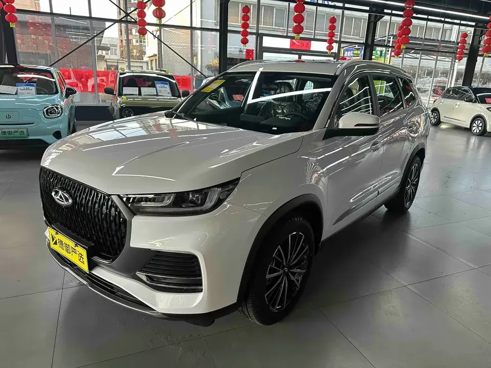 Chery Tiggo 8 Tiggo 8 2025 Excellence Edition 230TCI Automatic Deluxe Edition 2026 — photo 1, buy with delivery to Moscow