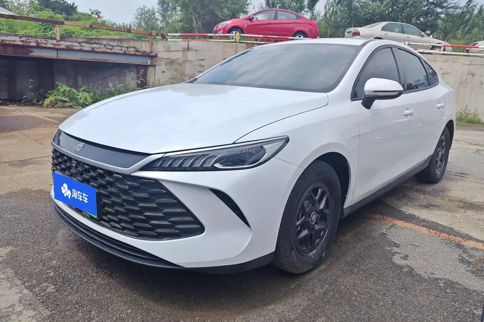 BYD Qin PLUS DM Qin PLUS DM 2025 DM-i 55KM Intelligent Driving Edition Leading Edition 2025 — photo 1, buy with delivery to Moscow