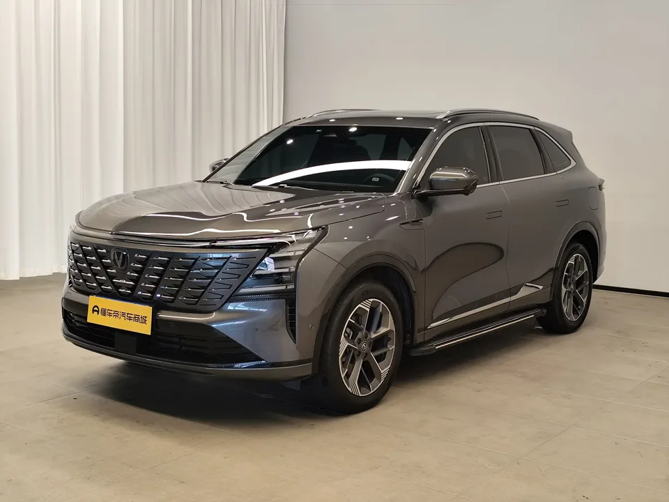 Changan CS75PLUS Changan CS75 PLUS 2025 The fourth generation 1.5T new Blue Whale smart flagship model 2025 — photo 1, buy with delivery to Moscow
