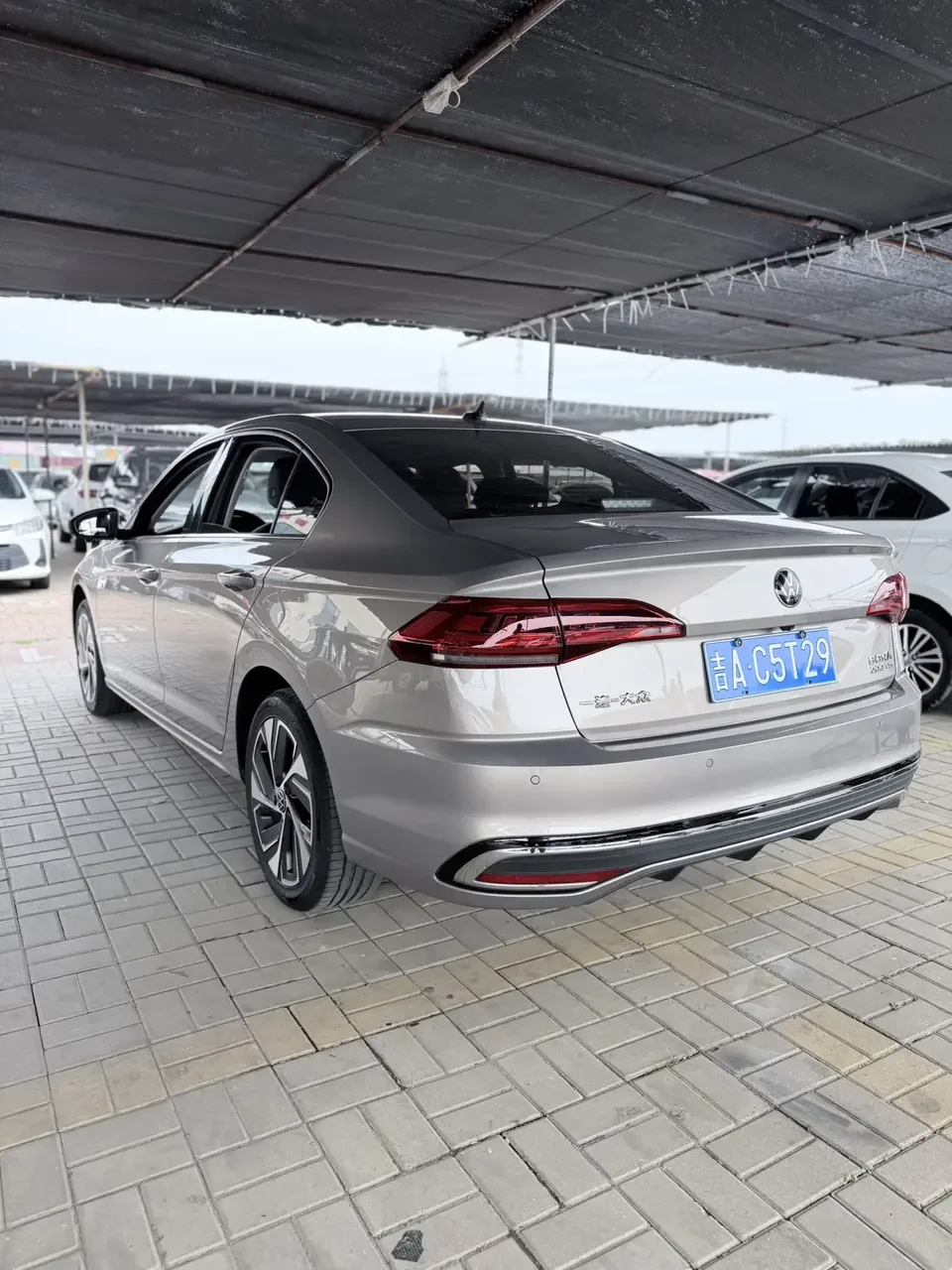 Volkswagen Bora Bora 2023 200TSI DSG Joy Travel PRO Edition 2023 — миниатюра 4