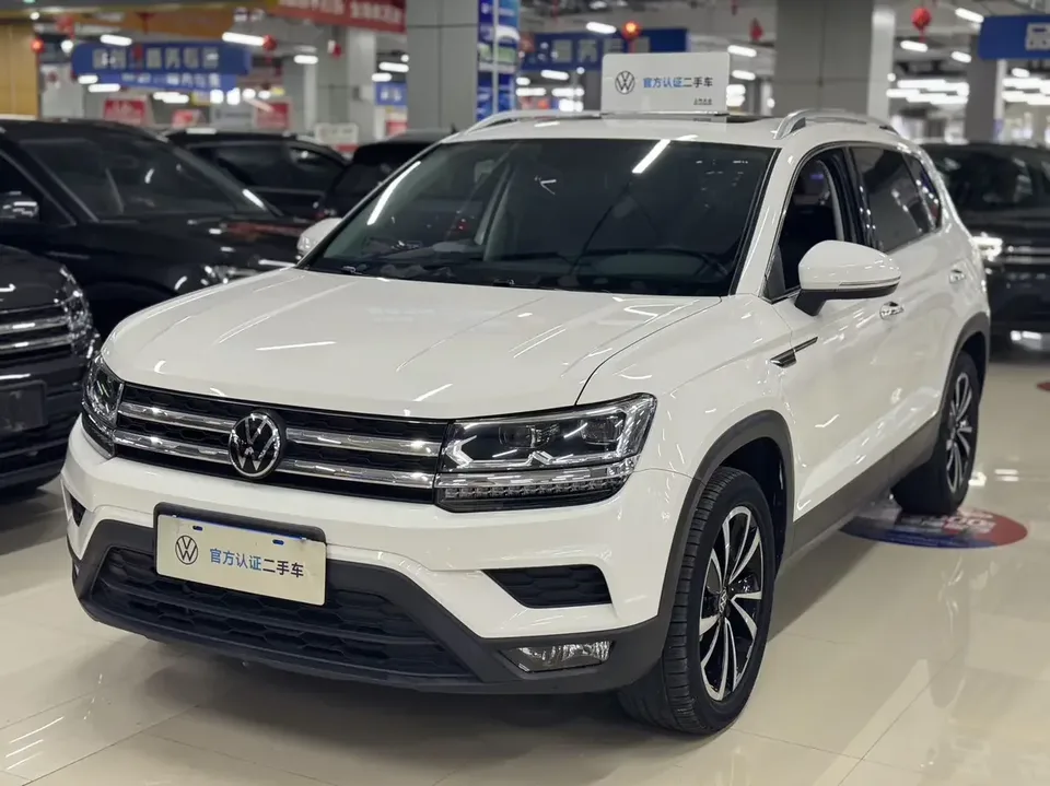 Volkswagen Tharu tuyue 2022 280TSI 2WD Deluxe Edition 2022 — photo 1, buy with delivery to Moscow