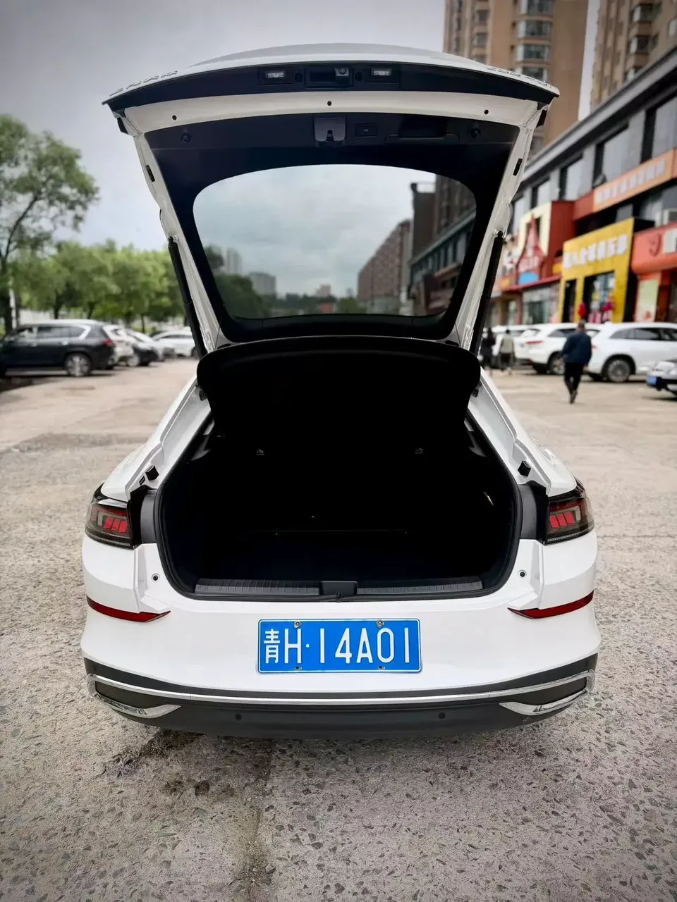 Volkswagen Lamando Lingdu 2022 Lingdu L 280TSI DSG Cool Edition 2023 — thumbnail 3