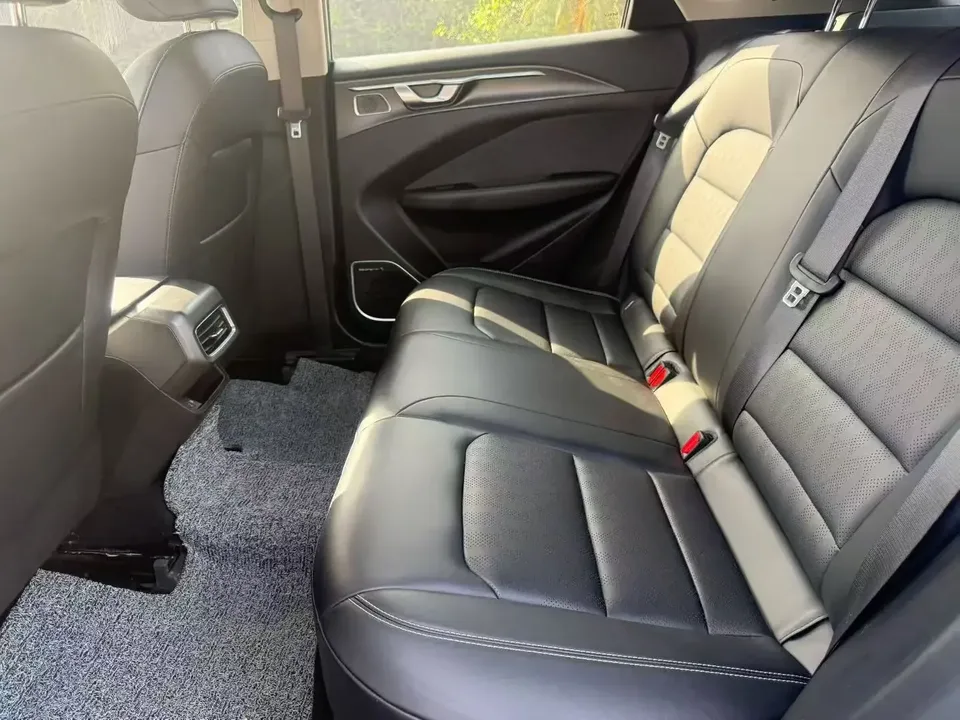 Geely Geometry C Geely Geometry C 2022 Blueberry C400 2023 — thumbnail 3