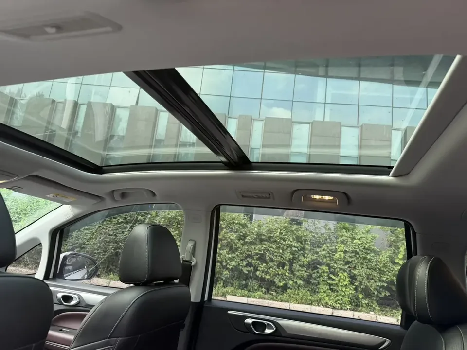 GAC Trumpchi M6 Trumpchi M6 2021 270T Automatic Premium Edition 7 Seaters 2022 — thumbnail 4