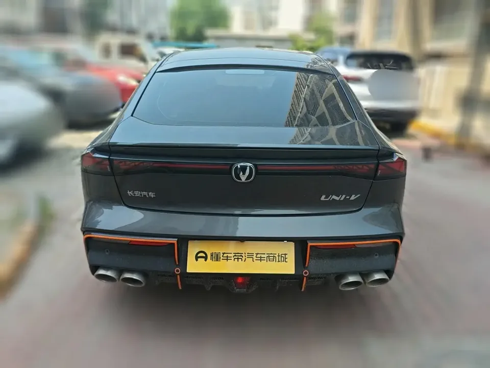 Changan UNI-V Changan UNI-V 2023 1.5T Sports Edition 2024 — thumbnail 2