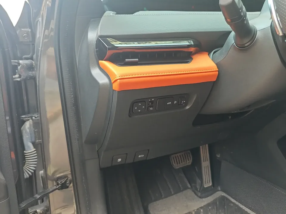 Changan UNI-V Changan UNI-V 2023 1.5T Sports Edition 2024 — thumbnail 4