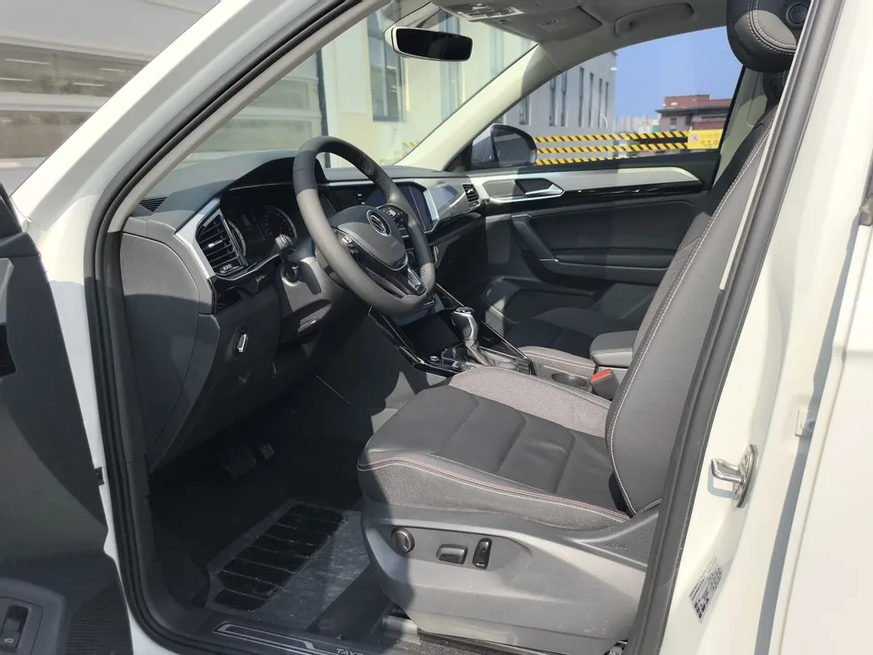 Volkswagen Tayron Tanyue 2022 280TSI 2WD Luxury Smart Edition 2022 — thumbnail 5