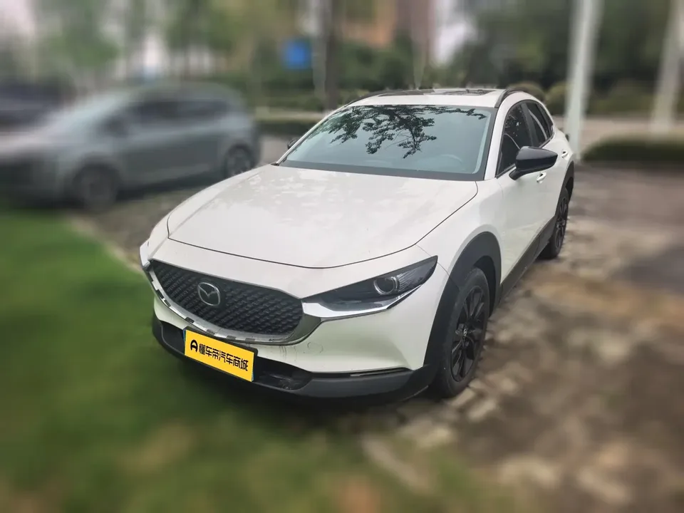 Mazda CX-30 Mazda CX-30 2022 2.0L Automatic Yaoyue Edition 2022 — photo 1, buy with delivery to Moscow