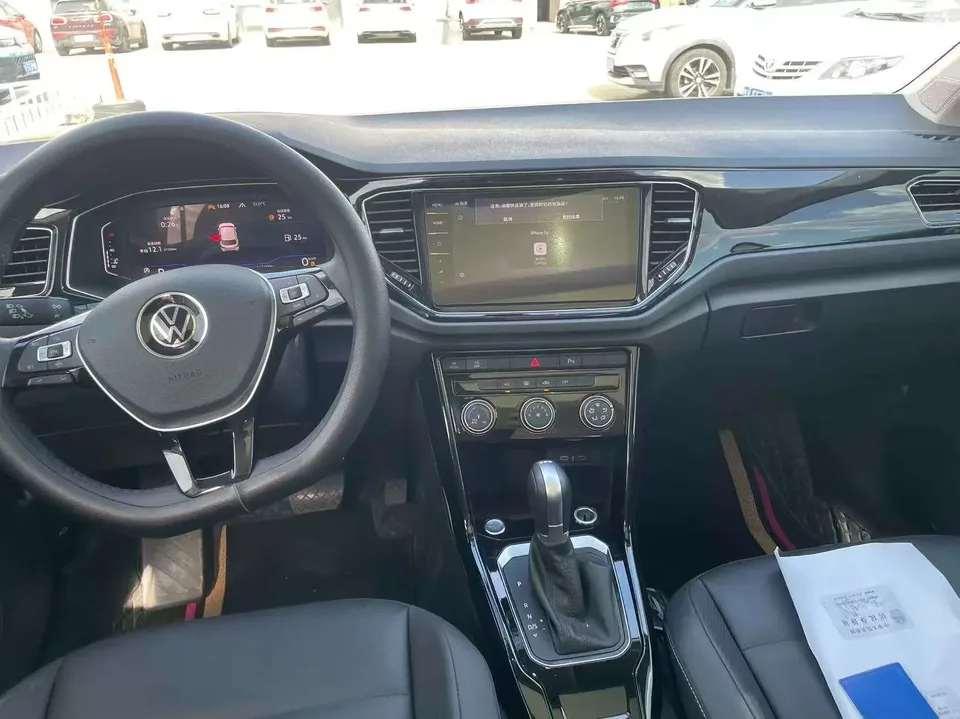 Volkswagen T-Roc TANG 2022 280TSI DSG 2WD Comfort PLUS 2023 — thumbnail 2