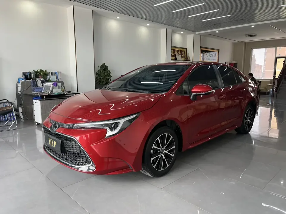 Toyota Levin Lei Ling 2022 185T CVT Deluxe Edition 2023 — photo 1, buy with delivery to Moscow