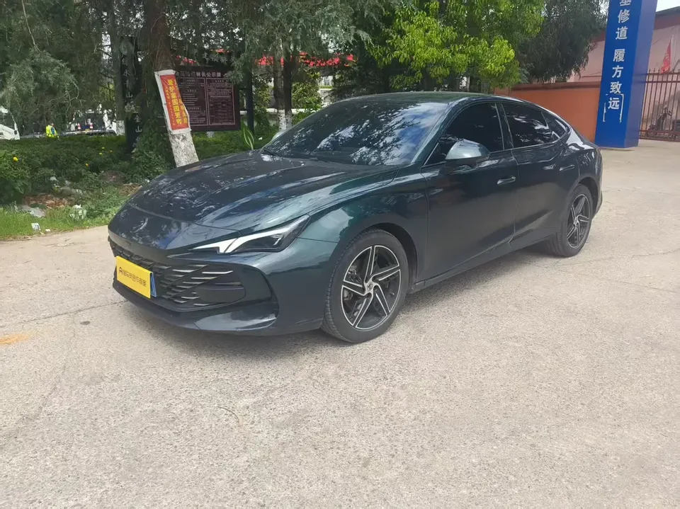 MG 7 MG7 2023 1.5T DCT Comfort Edition 2024 — photo 1, buy with delivery to Moscow