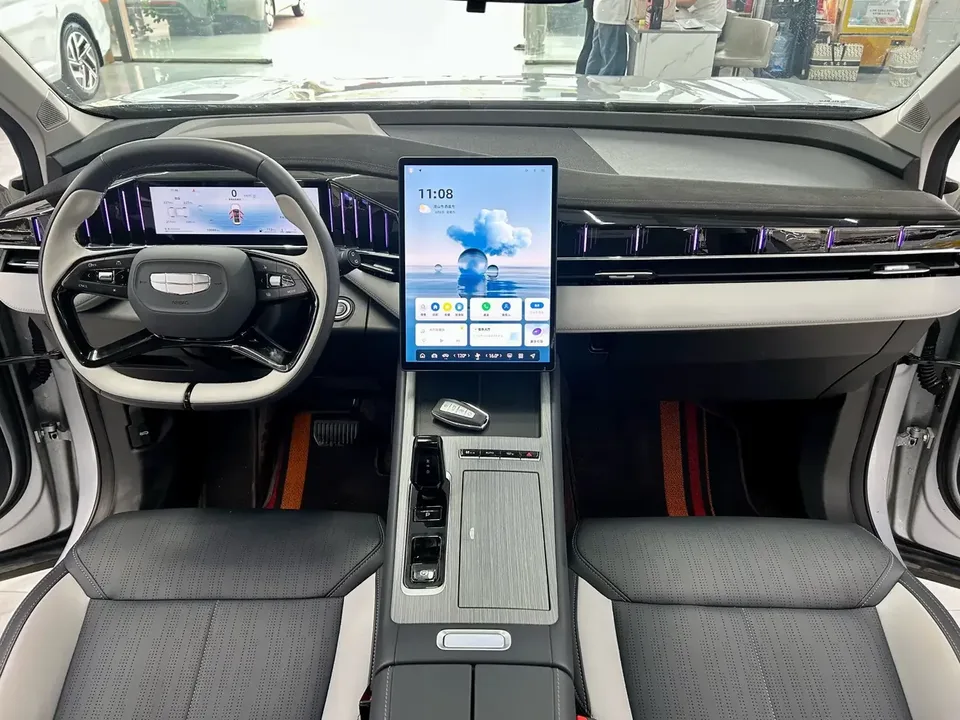 Geely Atlas L Boyue L 2023 1.5TD DCT Premium 2025 — thumbnail 3