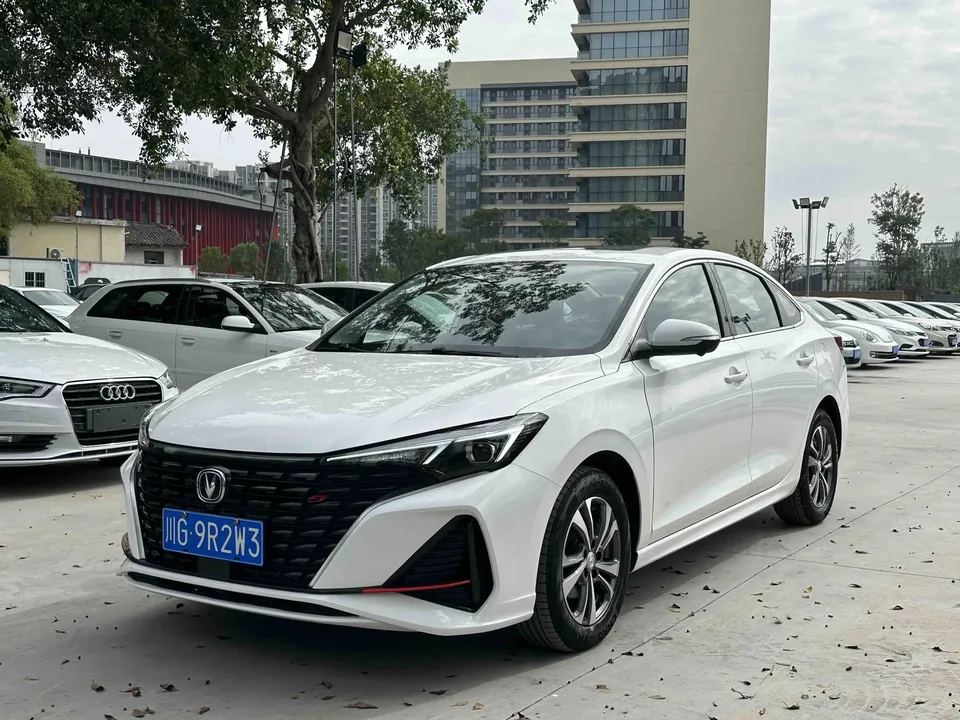 Changan Escape Escape 2024 PLUS 1.4T DCT High Energy Edition 2024 — photo 1, buy with delivery to Moscow