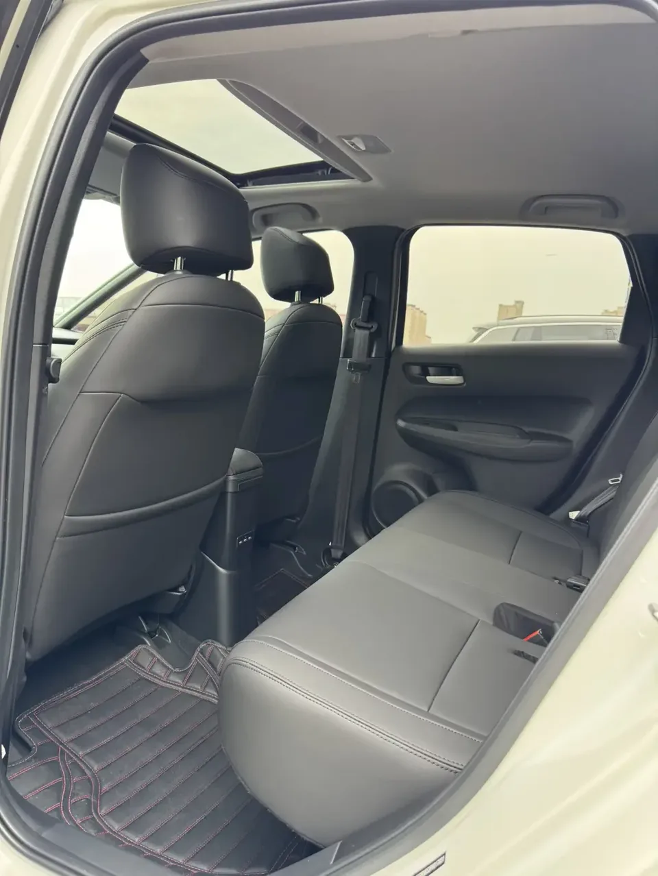 Honda FIT Fit 2022 1.5L CVT Trendy Sunroof Edition 2022 — thumbnail 4