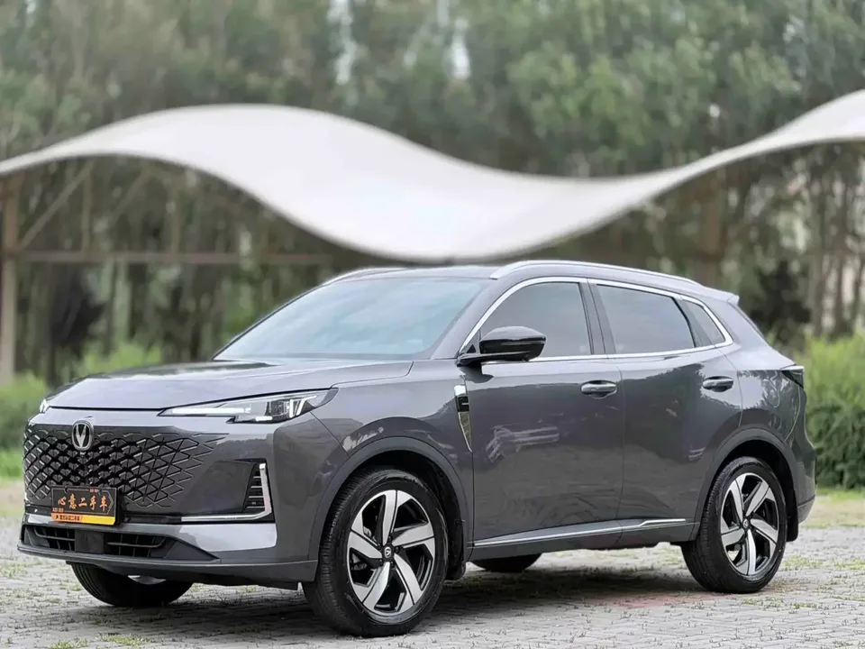 Changan CS55 Plus Changan CS55 PLUS 2024 The third generation 1.5T DCT Excellence 2024 — photo 1, buy with delivery to Moscow