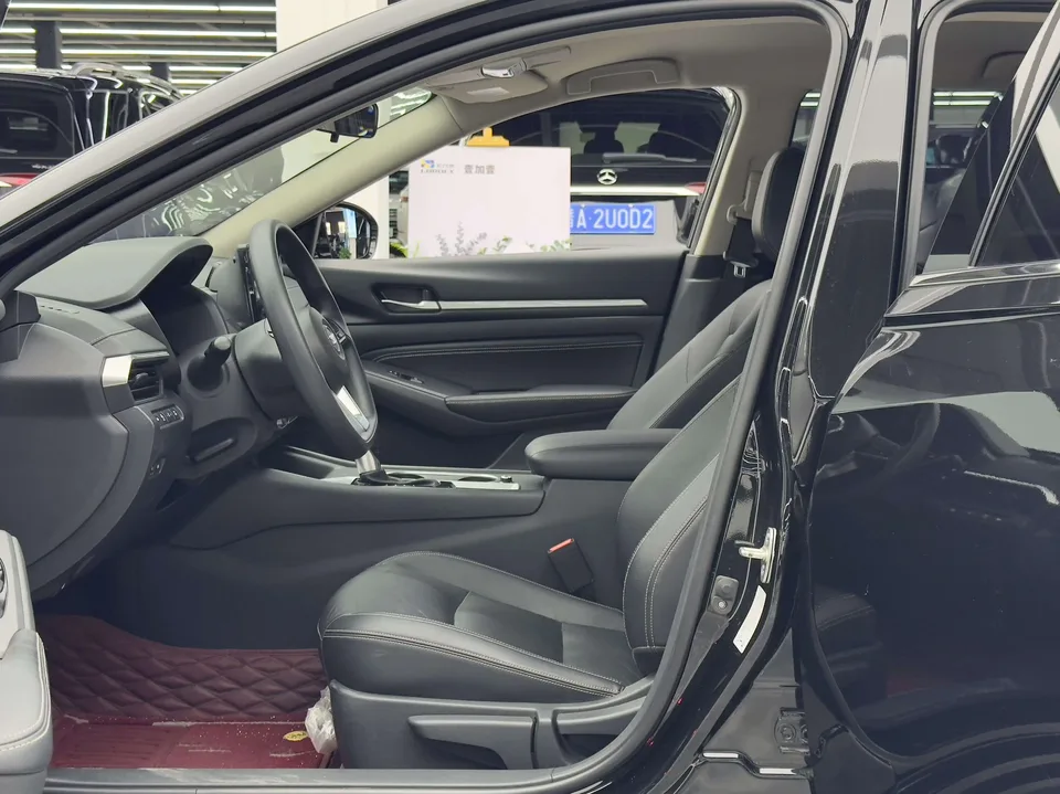 Nissan Altima Sound of nature 2021 2.0L XE Exclusive Edition 2023 — thumbnail 5
