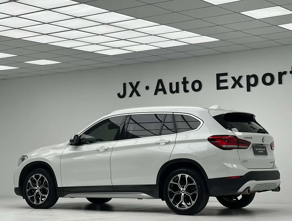 BMW X1 BMW X1 2022 sDrive20Li Fashion 2022 — миниатюра 2