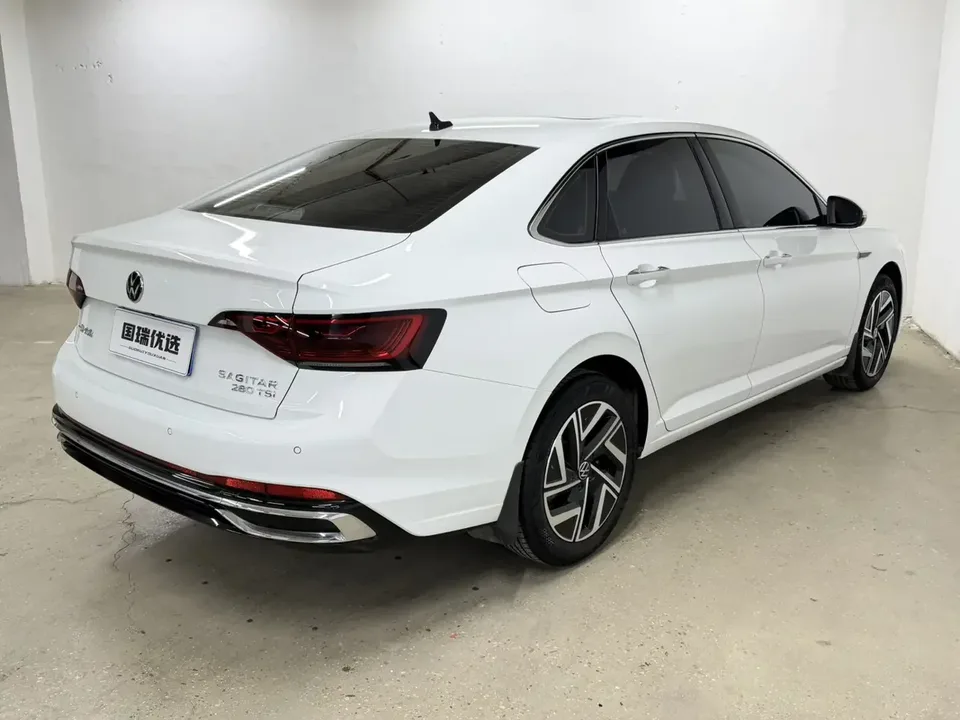 Volkswagen Sagitar Sagitar 2023 280TSI DSG Beyond Edition Plus 2023 — thumbnail 2