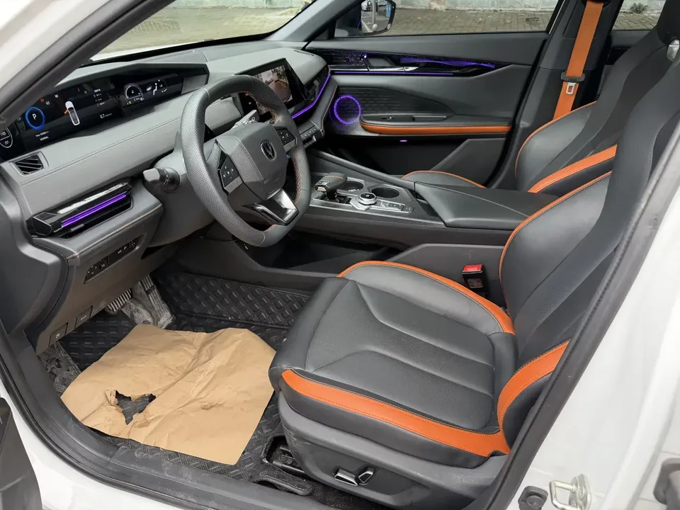 Changan UNI-V Changan UNI-V 2024 1.5T Premium 2024 — thumbnail 3