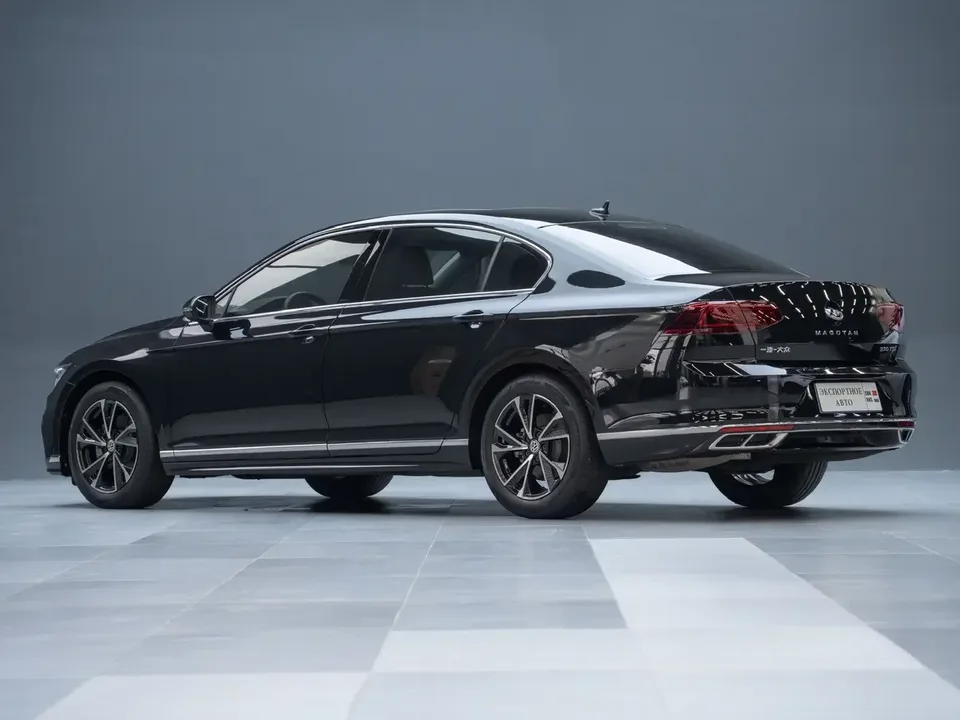 Volkswagen Magotan Magotan 2023 2 millionth anniversary edition 280TSI DSG comfort model 2023 — thumbnail 2