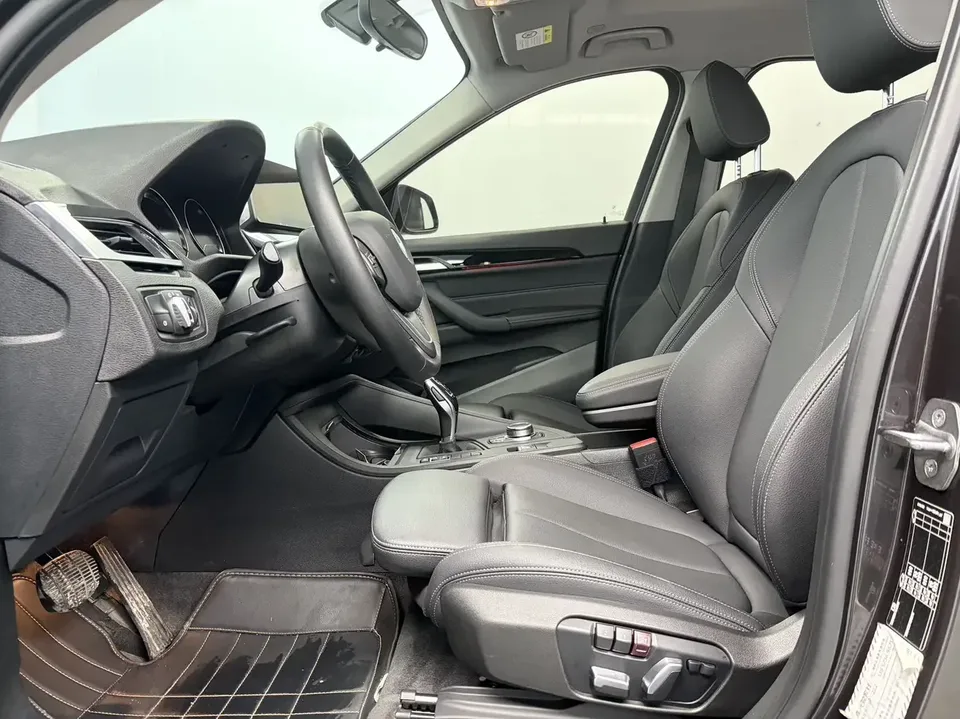 BMW X1 BMW X1 2022 sDrive20Li Fashion 2023 — thumbnail 5