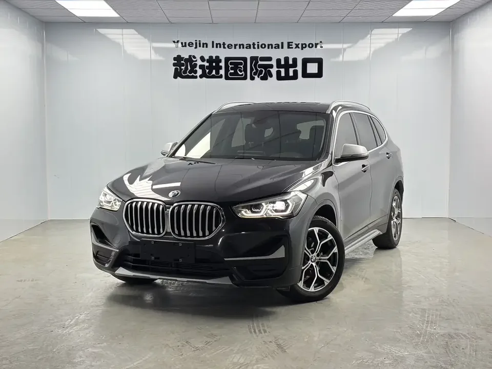 BMW X1 BMW X1 2022 sDrive20Li Fashion 2023 — фото 1, купить с доставкой в Москву