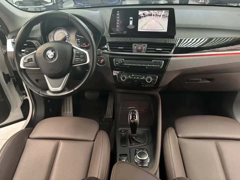 BMW X1 BMW X1 2022 sDrive20Li Fashion 2023 — миниатюра 3